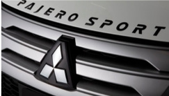 شعار غطاء المحرك أسود أو فضي