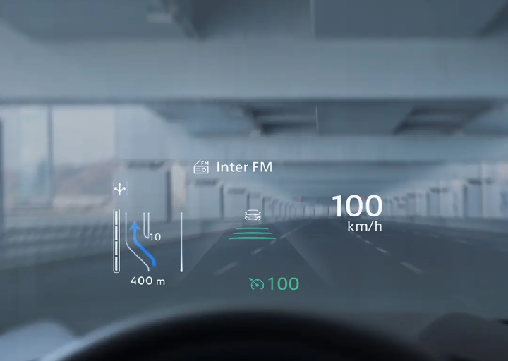 أهم معلومات القيادة أمامك على الشاشة