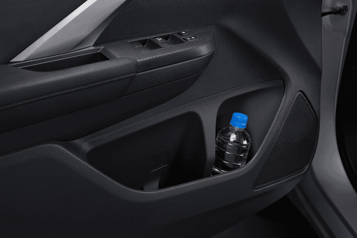 حامل زجاجات المياه بالباب