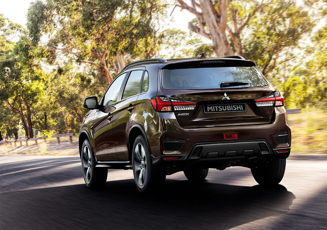 زاوية الاقتراب/زاوية الانطلاق 